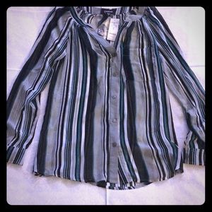 Bebe Blouse Size SMALL!!